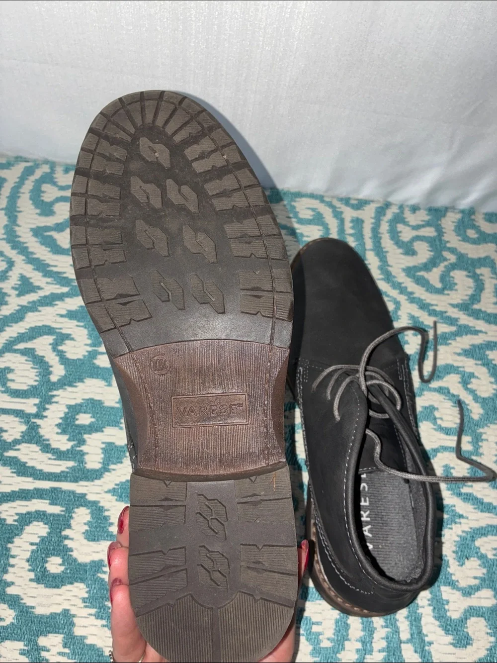Men's Gray Chukka Boots with Brown Outsole - Everyday Comfort Sz 10 1/2